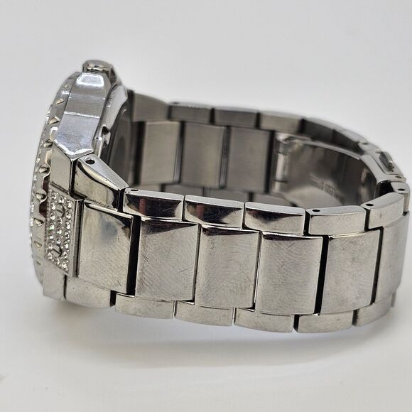 Guess Reveal Women's Watch 38MM Gray Dial Gray Bracelet Band 5.75" New Battery - Picture 8 of 11